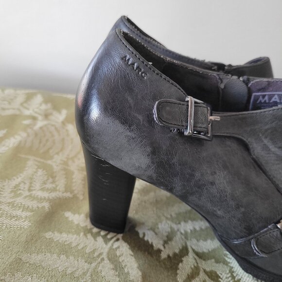 Marc Fisher Shoes - Picture 7 of 7